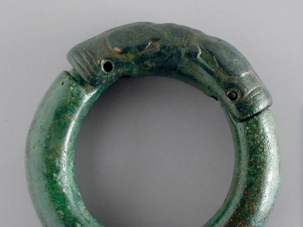 Russia's major metallurgical facility has switched to a one-week working schedule.