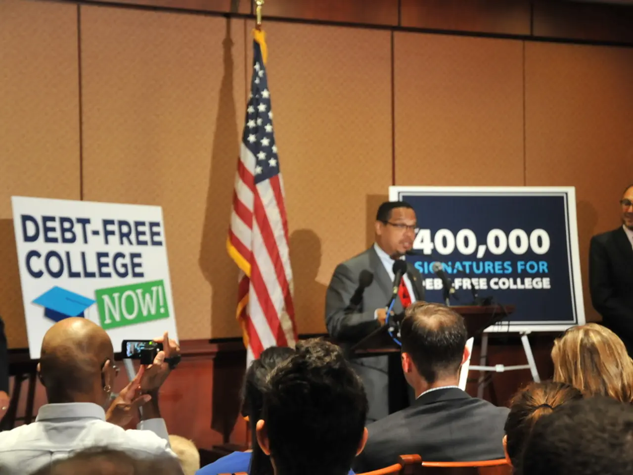 Strategies for Effective Communication in Leadership for Achieving Success