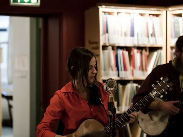 Optimized Workspace Solutions for Entrepreneurs Seeking Business Expansion in Collaborative and...