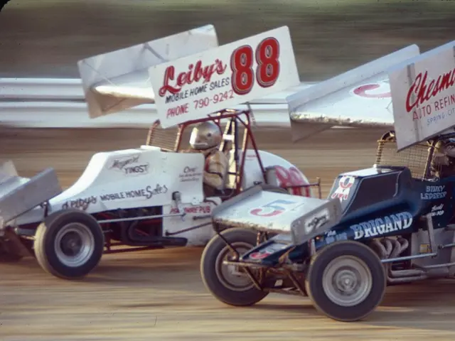 Dealing with work duties despite a recent driving ban imposed.