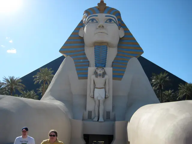 Egypt Intends to Sell Shares of 32 State-Owned Companies Within the Coming Year