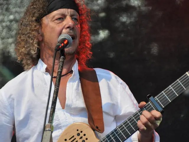 Established Entertainer Broke Records Inks Collaborative Agreement with Grammy-nominated Performer...