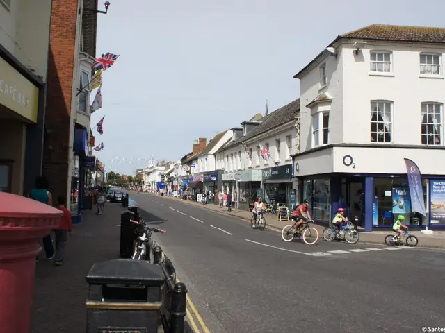 Designated Areas for Cyclists and Delivery Personnel Established in St. Petersburg