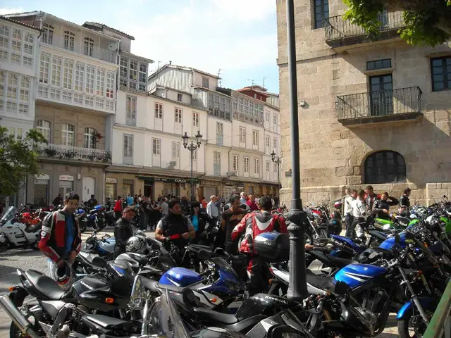 Cafe Hard Rock faces financial collapse, affecting 39 staff members.