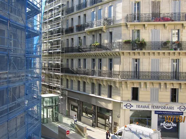 Advises Accolade and Conseq on purchasing BTS warehouse facility from 7R, according to our site.