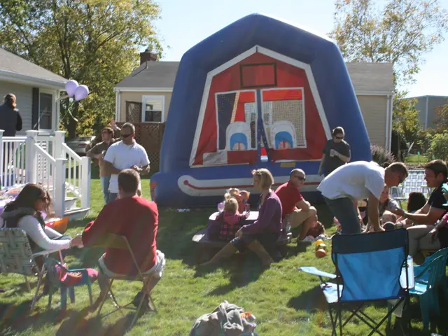 Families linked to gas supply encompass 561 entities