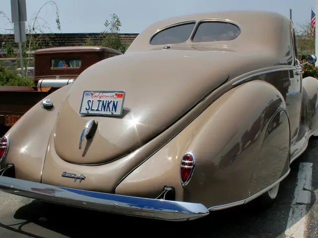 Taxi cab's gradual departure from the traditional beige color