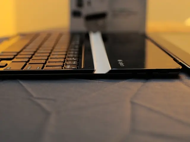 Reduced M2 MacBook Air from Apple sold at a historical low of $799 before the release of the M4...