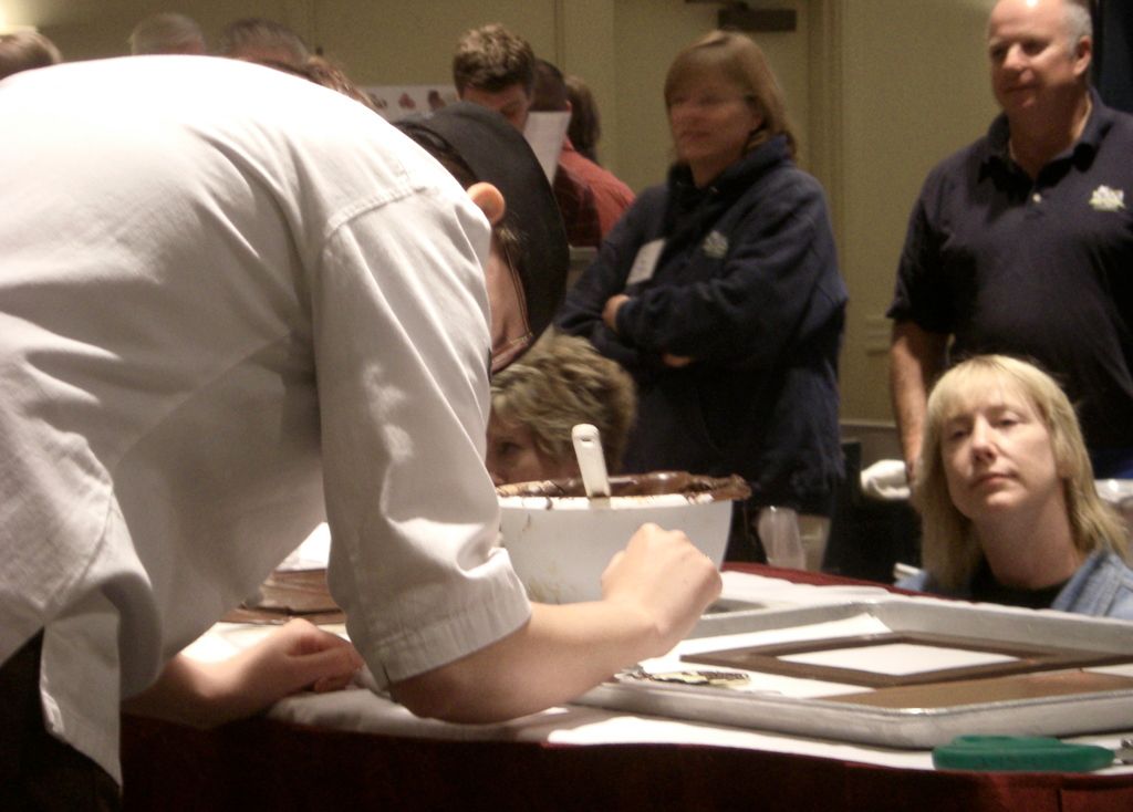 Enjoying Excess Generosity: Generous Individuals Overflowing with Wealth